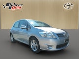 First vehicle image