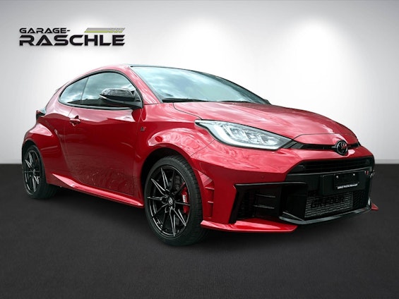 First vehicle image