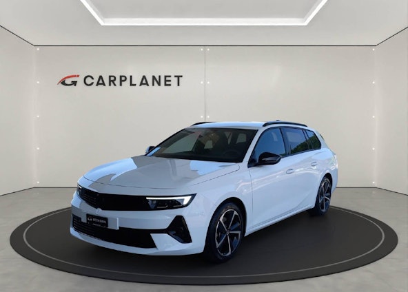 First vehicle image First vehicle image