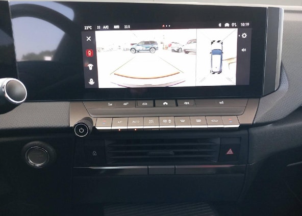 Vehicle image 6 Vehicle image 6