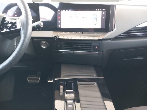 Vehicle image 7 Vehicle image 7