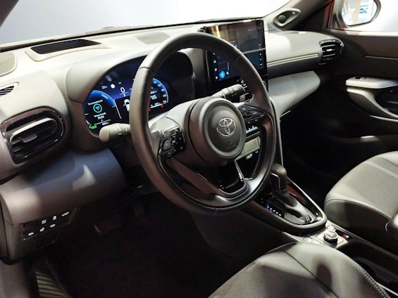 Vehicle image 8