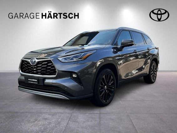 First vehicle image