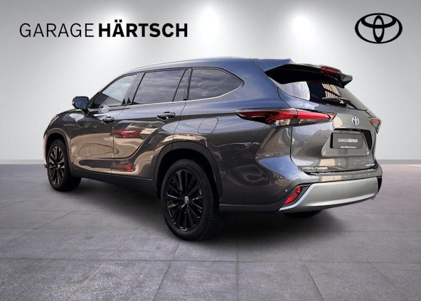 Vehicle image 3 Vehicle image 3