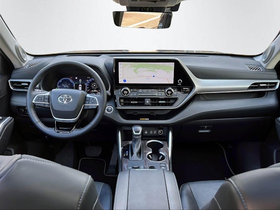 Vehicle image 11 Vehicle image 11