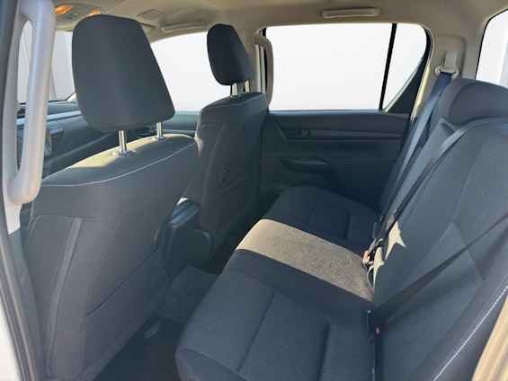 Vehicle image 13 Vehicle image 13