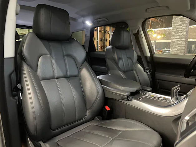 Land Rover Range Rover Sport 3.0 V6 SC SE Automatic