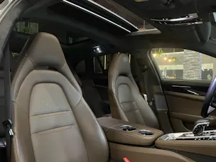 Porsche Panamera Turbo Sport Turismo PDK
