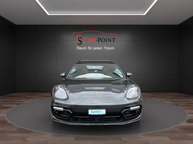 Porsche Panamera Turbo Sport Turismo PDK