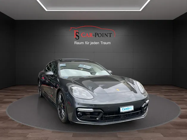 Porsche Panamera Turbo Sport Turismo PDK