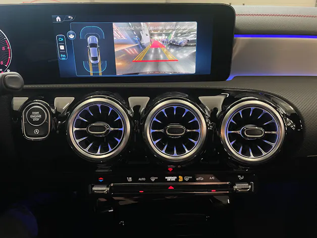 Mercedes-Benz CLA 220 d 8G-DCT
