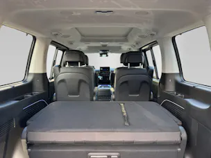 Hyundai Staria Pr. 1.6 HEV Amplia