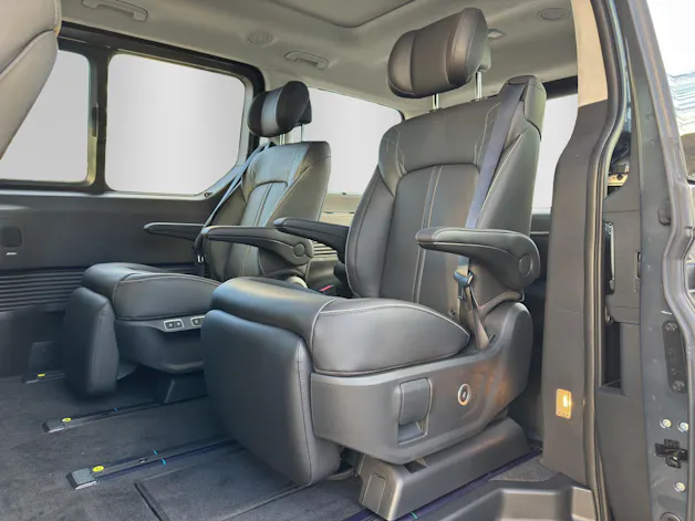Hyundai Staria Pr. 1.6 HEV Amplia