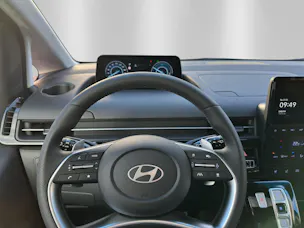 Hyundai Staria Pr. 1.6 HEV Amplia