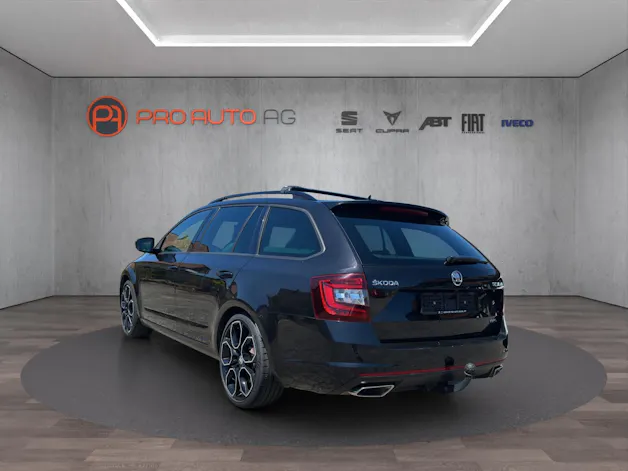 Škoda Octavia Combi 2.0 TSI RS DSG