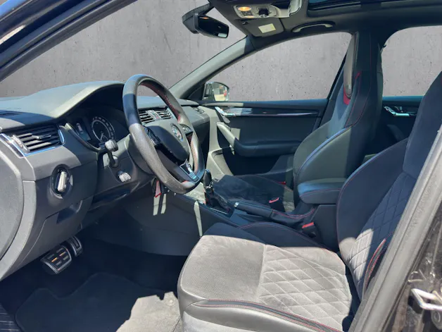 Škoda Octavia Combi 2.0 TSI RS DSG