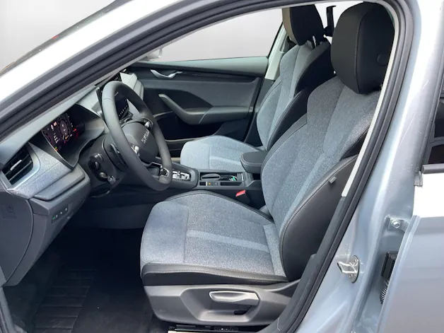 Škoda Octavia Combi 1.5 TSI mHEV DSG Selection