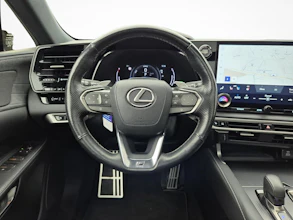 https://vehicle.imgix.net/3942563/64b2b2da-a329-48ec-ba72-9a2d230d21f2.jpg