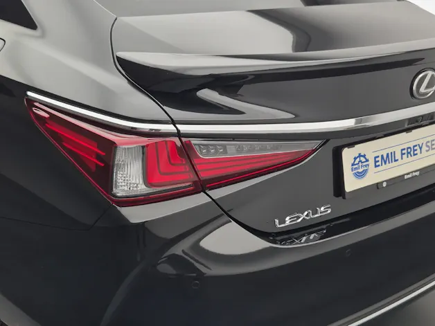 Lexus ES 300h Excellence