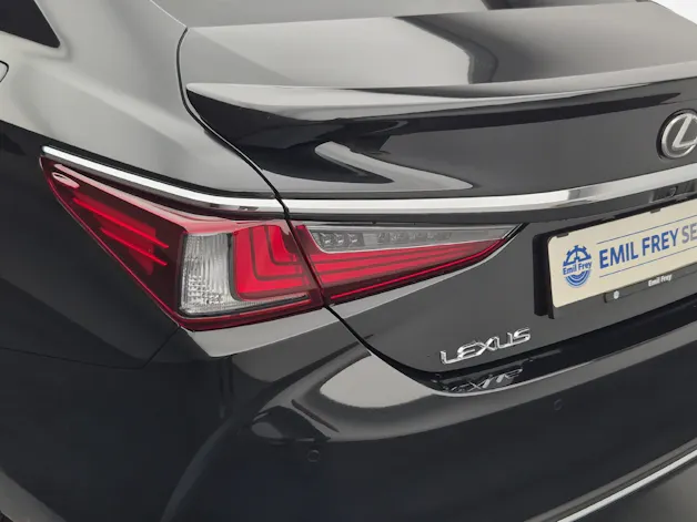 Lexus ES 300h Excellence