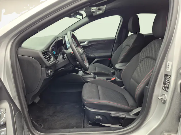 FORD Focus 1.0i EcoB Hybrid 155 ST-Line