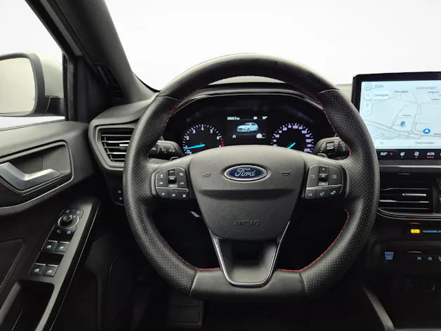 FORD Focus 1.0i EcoB Hybrid 155 ST-Line