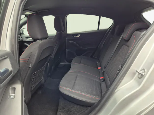 FORD Focus 1.0i EcoB Hybrid 155 ST-Line