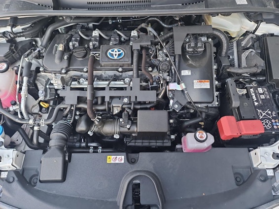 Vehicle image 15