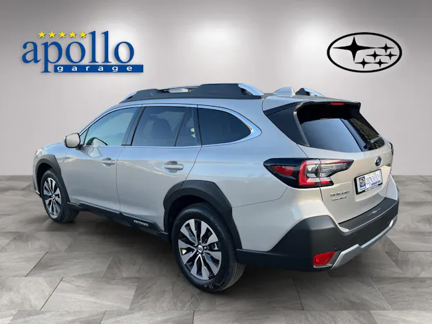 Subaru Outback 2.5i 30th Anniversary Tan