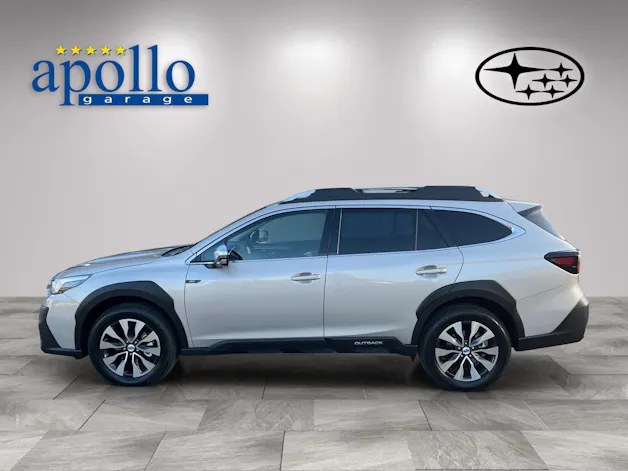 Subaru Outback 2.5i 30th Anniversary Tan