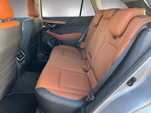 Subaru Outback 2.5i 30th Anniversary Tan