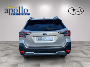 Subaru Outback 2.5i 30th Anniversary Tan