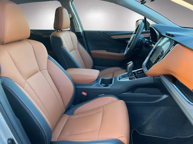 Subaru Outback 2.5i 30th Anniversary Tan