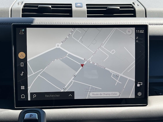 Vehicle image 4 Vehicle image 4