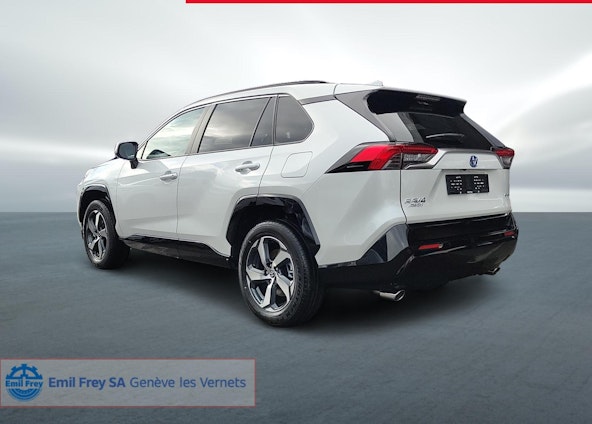 Vehicle image 6 Vehicle image 6