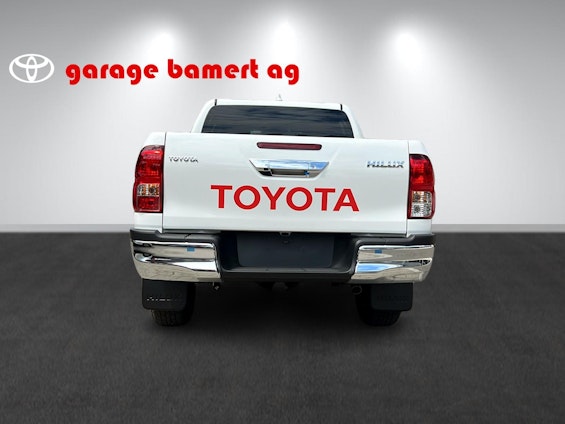 Vehicle image 4 Vehicle image 4