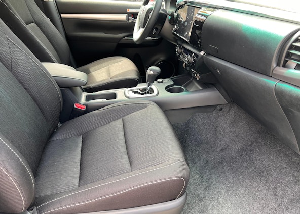 Vehicle image 12 Vehicle image 12