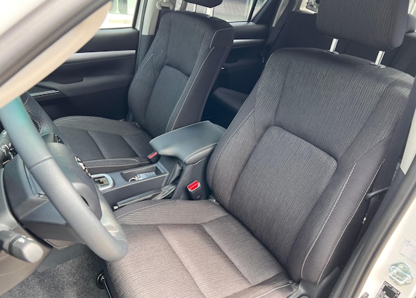 Vehicle image 9 Vehicle image 9