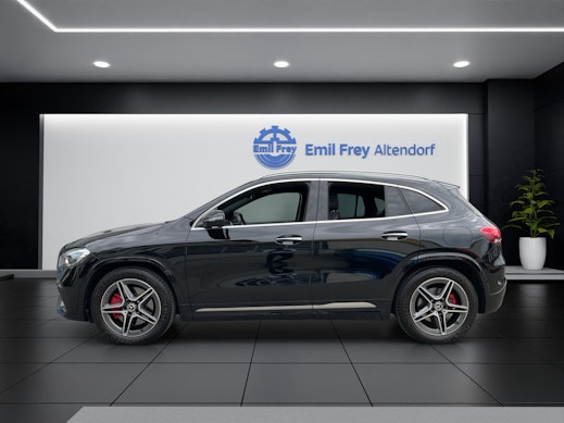 MERCEDES-BENZ GLA 250 AMG Line 4matic 2
