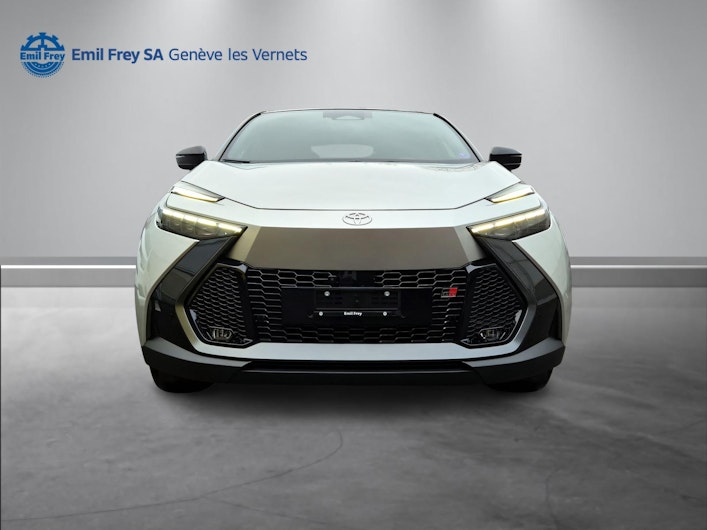 Vehicle image TOYOTA C-HR