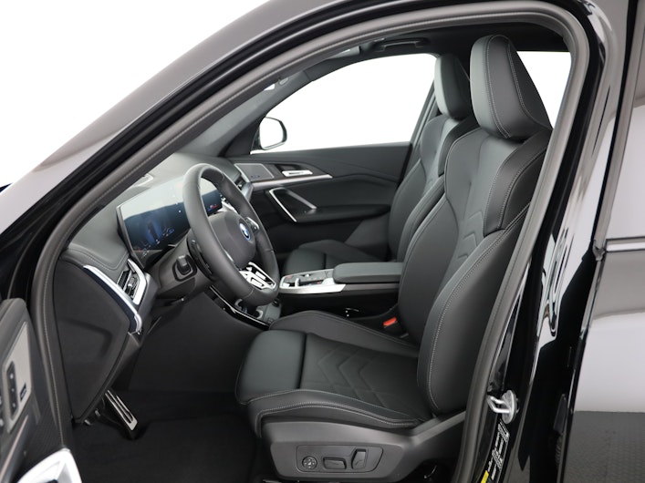 Vehicle image BMW X1