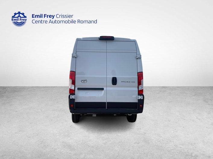 Vehicle image TOYOTA PROACE MAX