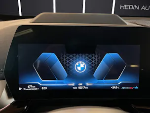BMW X1 23i xDrive paddles