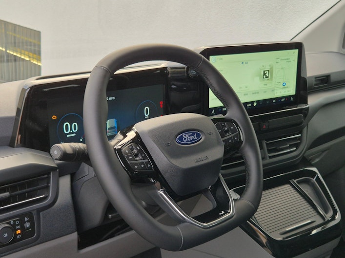 Vehicle image FORD TOURNEO