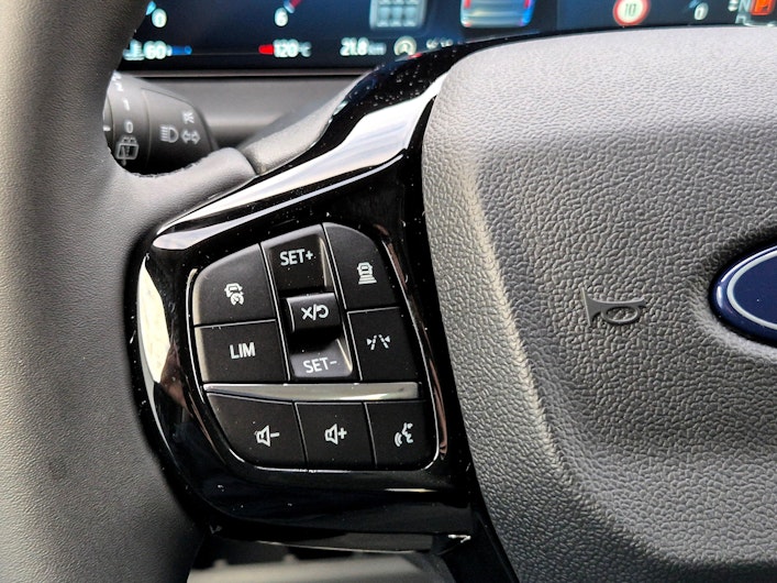 Vehicle image FORD TOURNEO