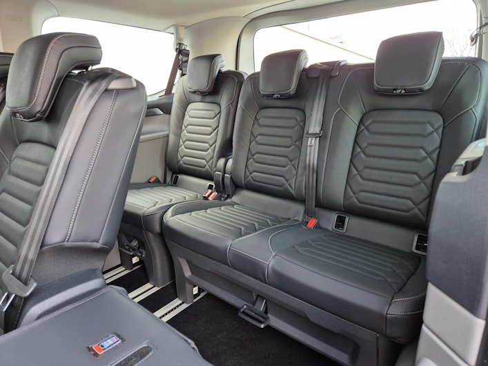 Vehicle image FORD TOURNEO