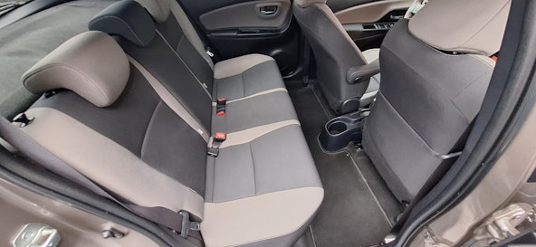 Vehicle image 10 Vehicle image 10