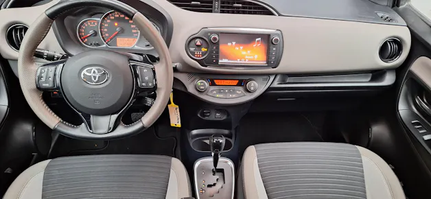 Toyota Yaris 1.33 VVT-i Style Bi-tone MdS
