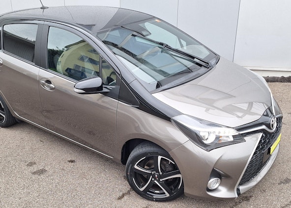 Vehicle image 3 Vehicle image 3