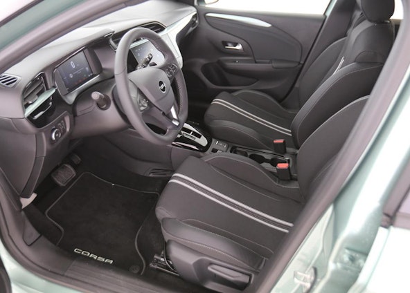 Vehicle image 6 Vehicle image 6